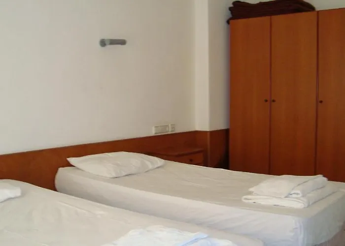 Batihan Apart 3* Kusadası