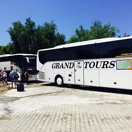 Batihan Apart Кушадасы